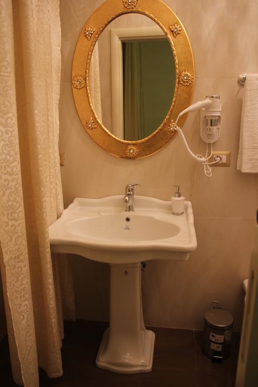 Bed & Breakfast Beb Mariafrancesca Napoli